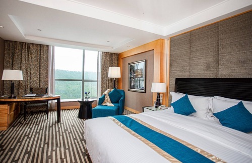 Xi Gang Hotel | Grand Cypress Teda Dalian