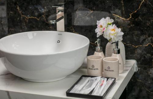 Ha Dong Hotel | Grand Hanoi Hotel