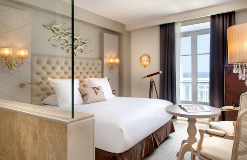 Les Sablettes Resort | Grand Hotel Des Sablettes Plage, Curio Collection By Hilton
