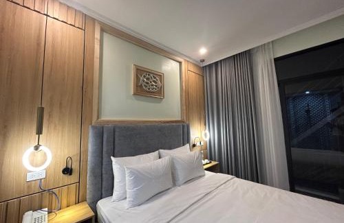 Tu Liem Hotel | Grand Hotel Trịnh Văn Bô