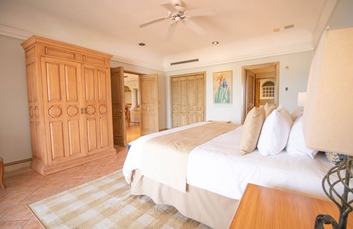 Isla Navidad Resort | Grand Isla Navidad Golf & Spa Resort with Marina