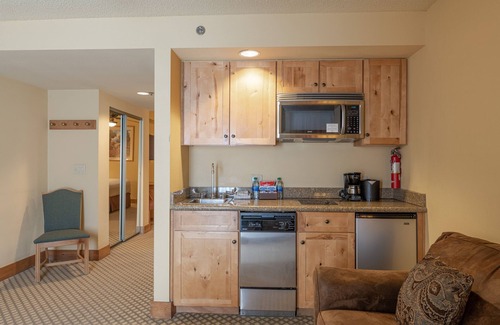 Crested Butte Condo | Grand Lodge Condo In The Heart Of Mt Crested Butte 1 Bedroom Condo - No Cleaning Fee! by RedAwning