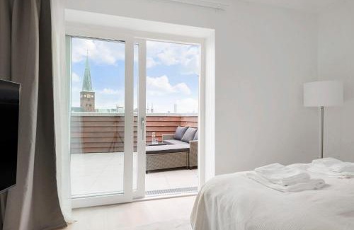 Midtbyen Apartment | Grand Penthouse Suite With Private Rooftop Terrace