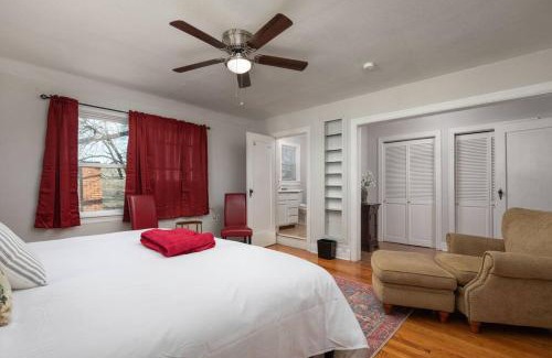 Fort Worth House | Grand Performance Home 3 min to Downtown, Stockyard, AT&T