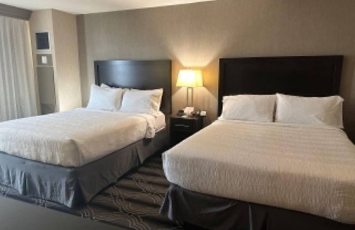 Mount Laurel Hotel | Grand Resort Hotel - Mt Laurel - Philadelphia