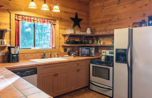 Brenham House | Grand Spa features Private Hot Tub, Shuffle Board, Disco Ball at Scenic Hill Retreat