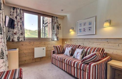 Belle Plagne Apartment | Grand studio-cabine près des pistes, balcon, vue montagne - FR-1-455-214