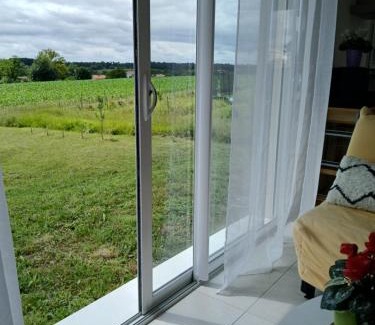 Saint-Simon-de-Bordes House | Grand studio récent indépendant