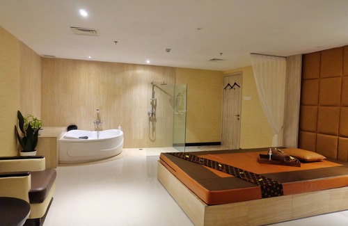 Surabaya Hotel | Grand Swiss-Belhotel Darmo