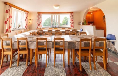 Ferrieres House | Grand Villa with Bubble Bath, cleaning included