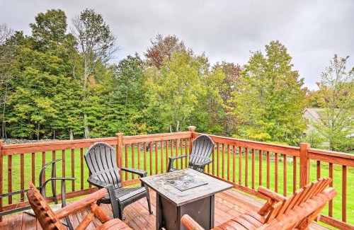 Windham House | Grand Windham Retreat with Fire Pit and Game Room