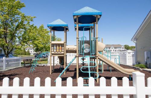 Rehoboth Beach House | Grande at Canal Pointe 37502 Worcester Dr