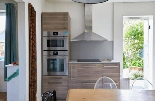 Cuverville-sur-Yeres Bed & Breakfast | Grande Maison 9 Personnes, Randonnées et Vélos