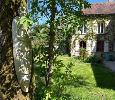 Loupeigne House | Grande Maison Festive