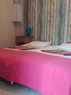 Mortagne-sur-Gironde House | Grande maison charentaise avec vue sur le chenal superbes couchés de soleil sur l estuaire de la gironde!