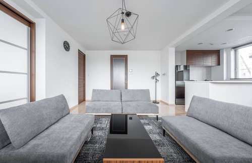 Higashi Apartment | GRANDIA 201