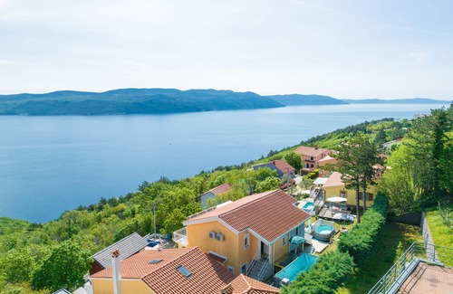 Zagorje House | Grandiose panoramic view, holiday home with above ground pool