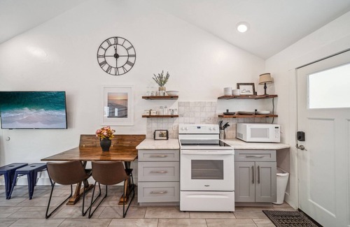 Grove Cottage | GrandLake*Kayak*Forest View*Firepit*King*Lakefront