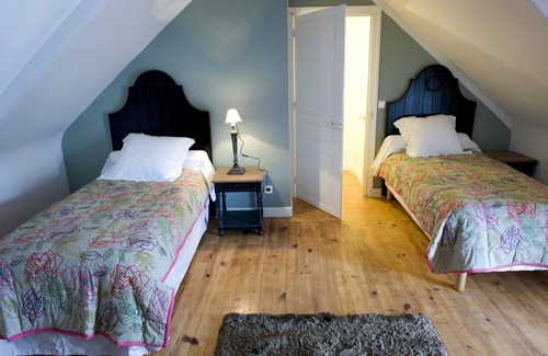 Plouha Cottage | Grange aux Hirondelles Charming cottage 500m from the sea and Palus beach.