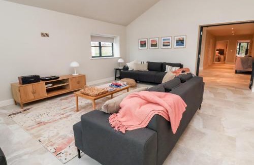 Loppington House | Grange Barn