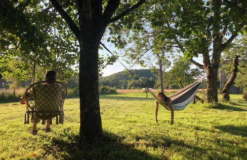 Saint-Jean-de-Cole Hotel | Grange de la Côle, 2 comfortable rooms in a renovated, rustic barn.