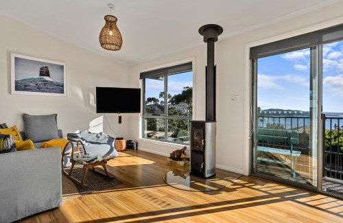 Binalong Bay House | GRANITE BEACH HOUSE @ Bay of Fires