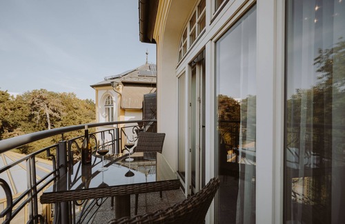Srodmiescie Hotel | Grape Hotel