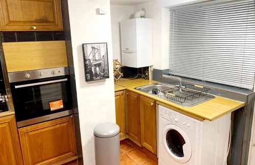 Gravesend Apartment | Gravesend 2 Bedroom Spacious Stylish Apartment - Sleeps upto 6 - 2