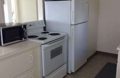 Morro Bay Apartment | Gray's Inn & Gallery