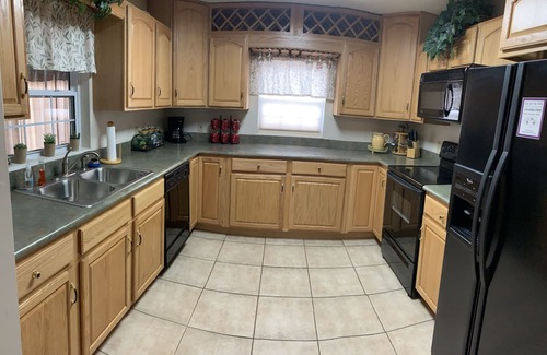 Hermann House | Gray Stone Guest House- Whole House Rental