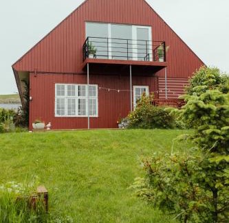 Torshavn Apartment | Great 3 BR Loft Apt/Views/Free Parking