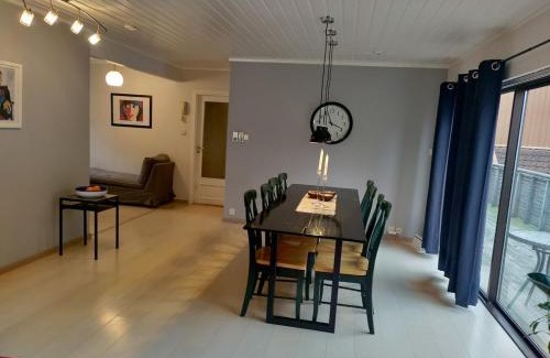 Mandal Apartment | Great apartment by Sjøsanden with sea view