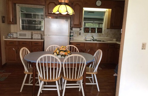 Donalsonville House | Great Creek Location for fishermen, travelers, hunters, and families!
