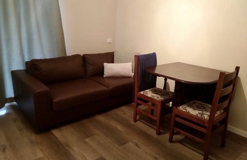 Cessnock Apartment | Great for couples + walk to cellar doors