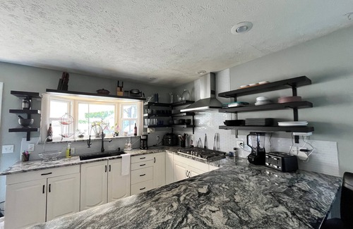 Florence House | Great for families or corporate travelers.