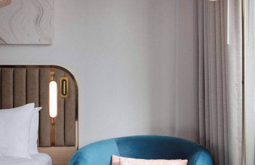 Flagami Hotel | Great for Family Vacation, 2 Amazing Units, Pet Friendly & Free Airport Shuttle