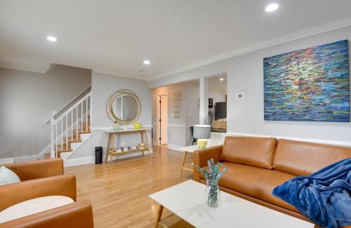 Woodbridge House | Great for Gatherings! Charming Woodbridge Duplex