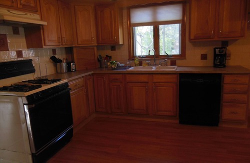 Lake Erie Beach House | Great house close to the beach and Mickey Rats