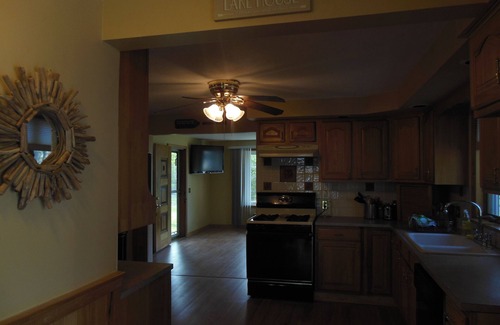 Lake Erie Beach House | Great house close to the beach and Mickey Rats