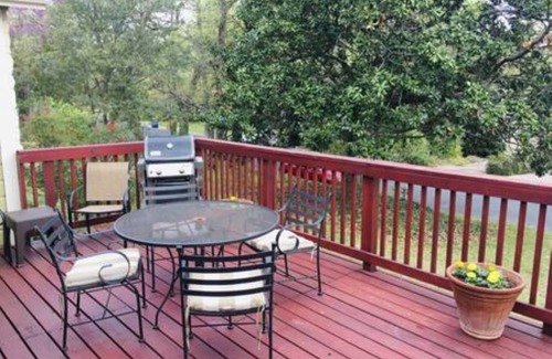 Tarrytown House | Great house in Tarrytown on a quiet street