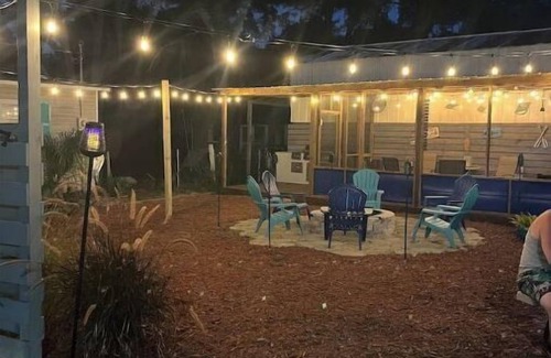 Steinhatchee House | Great Location! 1 bedroom camper with amenities