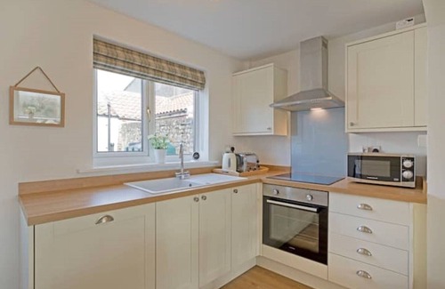 York Cottage | Great location ❤ Countryside views ❤ Quiet setting