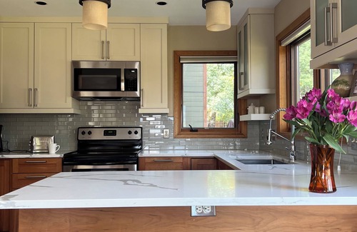 Crested Butte House | Great Location, In town, amazing views from 275.00 night