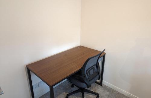 Broughty Ferry Apartment | Great Location, large 1 bed flat with parking