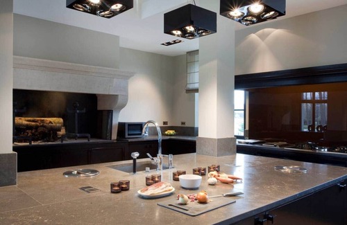 Carcassonne House | Great luxury at the foot of the Chateau