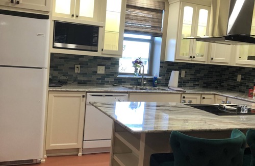 Capitol Hill Apartment | Great Monthly Furnished Apartment in Downtown LR