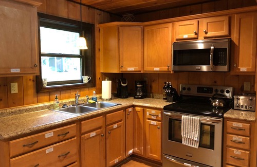 Moultonborough House | Great multi-generational! Family/Pet-2 Kings,Lg Loft, Pool Tbl/P pong/Air Hockey