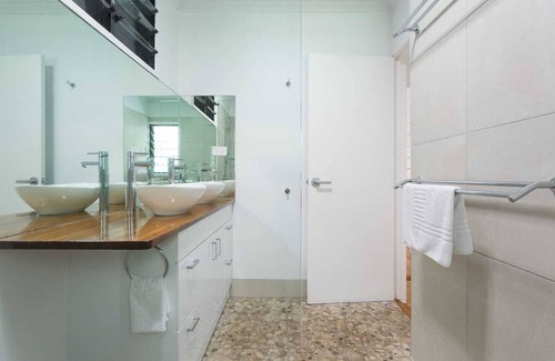 Yorkeys Knob House | Great Northern Beach House(Beachfront)Cairns