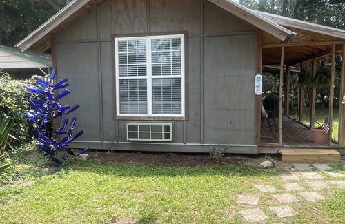 Darien Cabin | Great One Room with Full Bath Guest House!