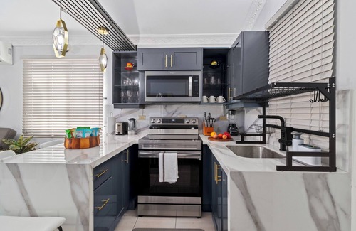 Old Harbour House | Great Price, Modern, Video Games, All Inclusive!